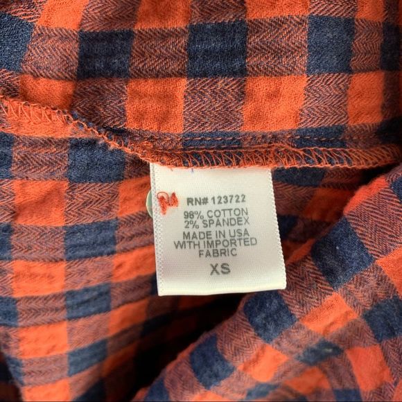 Xirena Plaid Button Down Top Long Sleeve Red Blue Cotton Collared Shirt Size XS - Picture 8 of 9